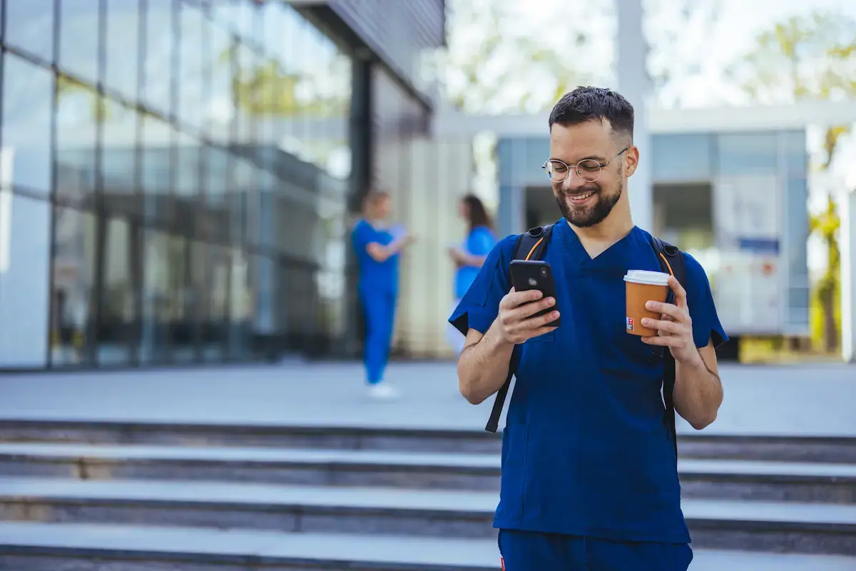 RN booking per diem shifts in the Mobilize app