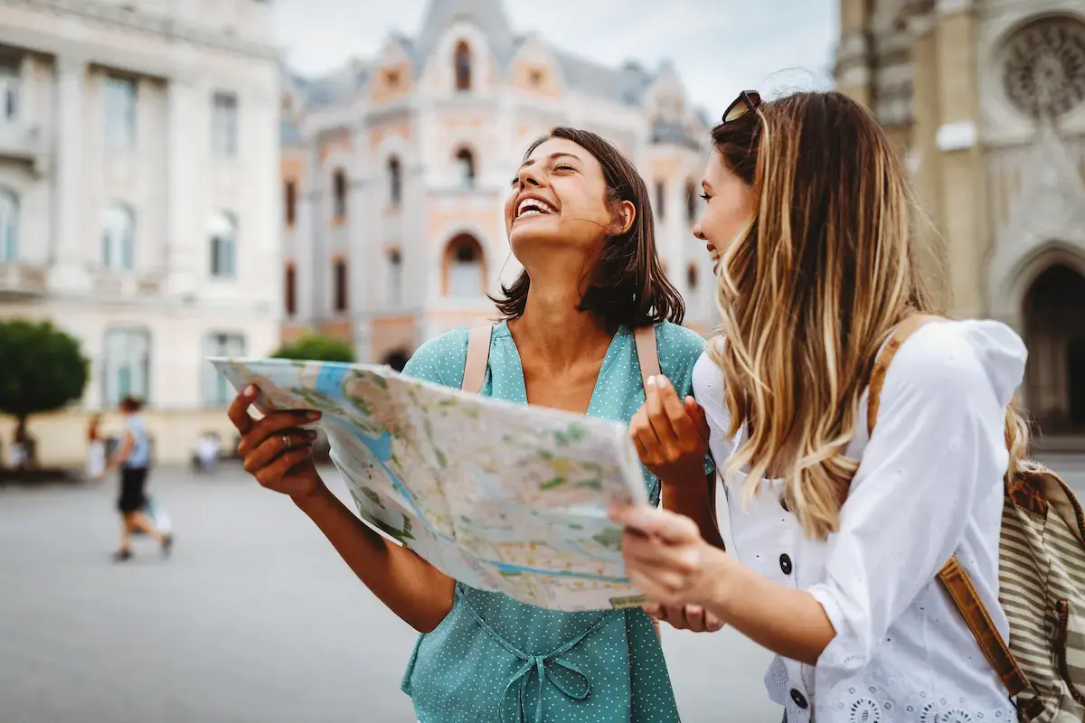 Travel LPNs checking a map while on break at assignment