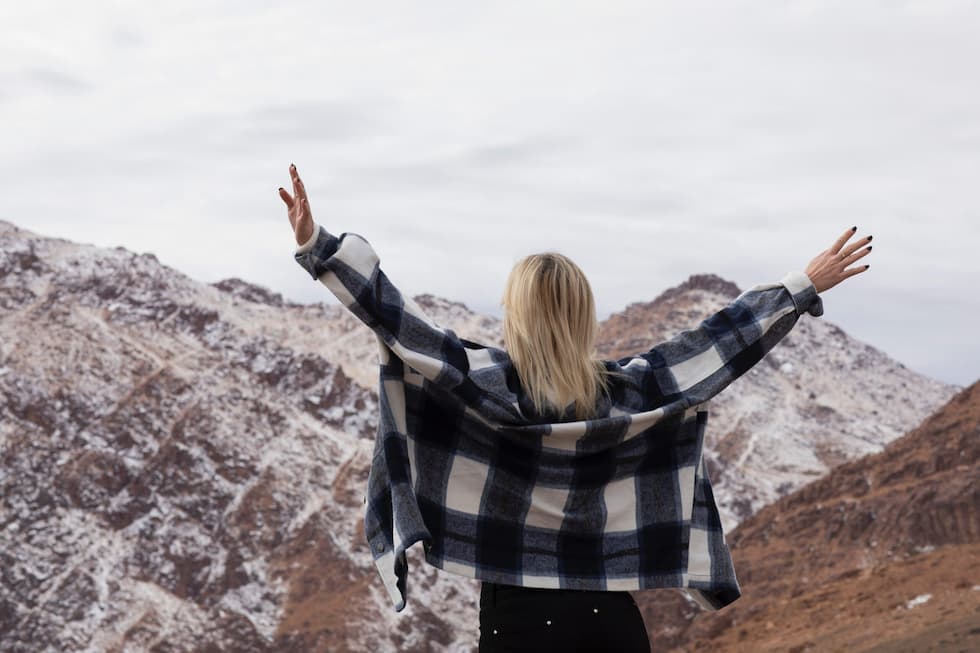 10 Reasons Why Traveling is Important